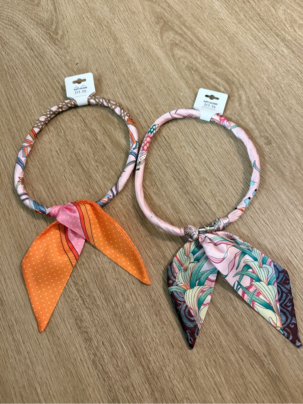 Brand New Magnetic Scarf Necklace Bundle